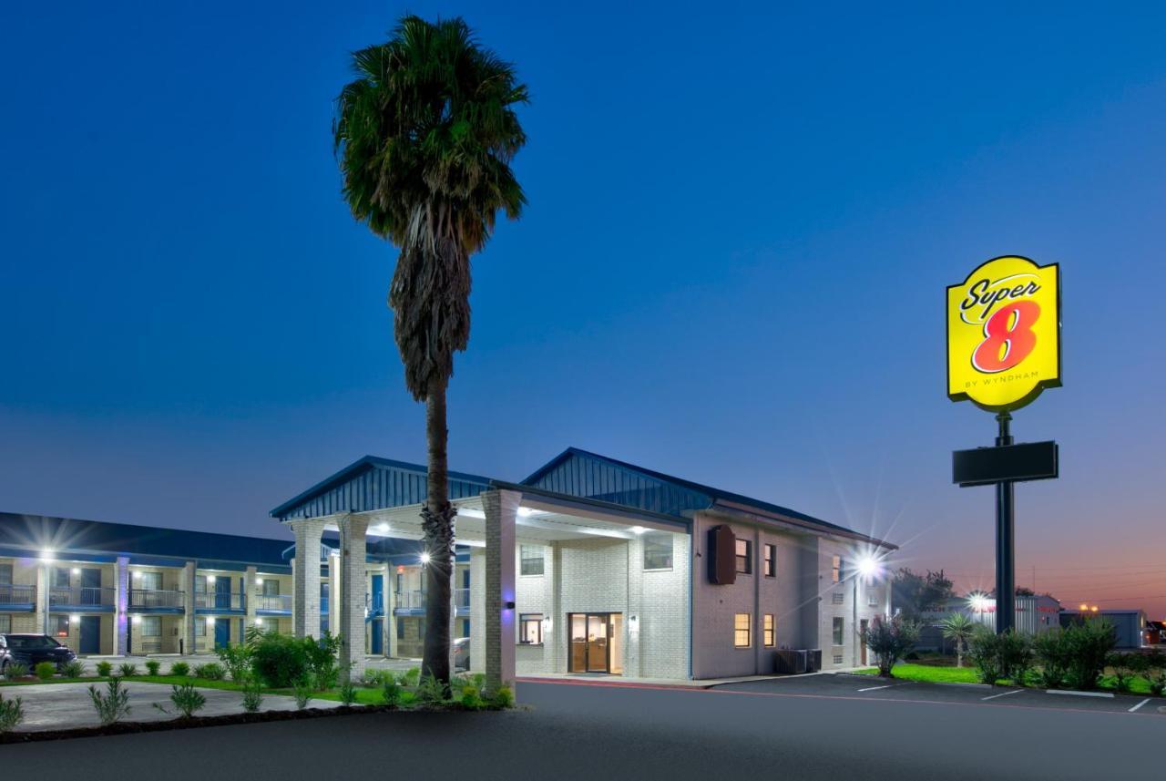 Hotel Super 8 By Wyndham Victoria - South - Hwy 59 Exterior foto